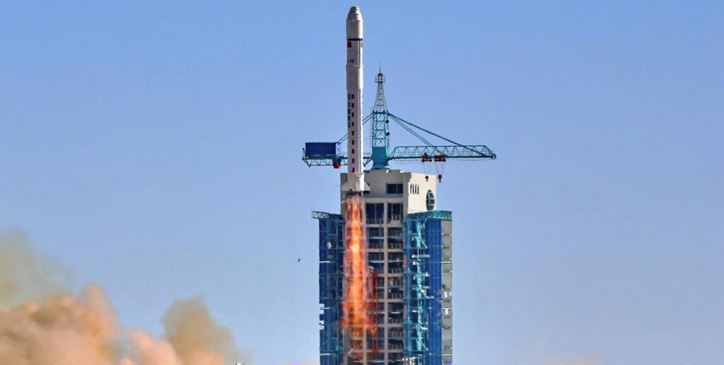 Long March 2D | 4 x SatNet test satellites